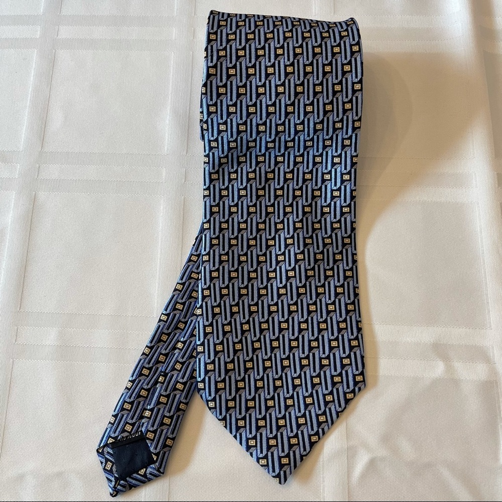 Stafford men’s tie